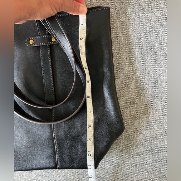 Fossil Black Tote Handbag - Picture 7 of 7